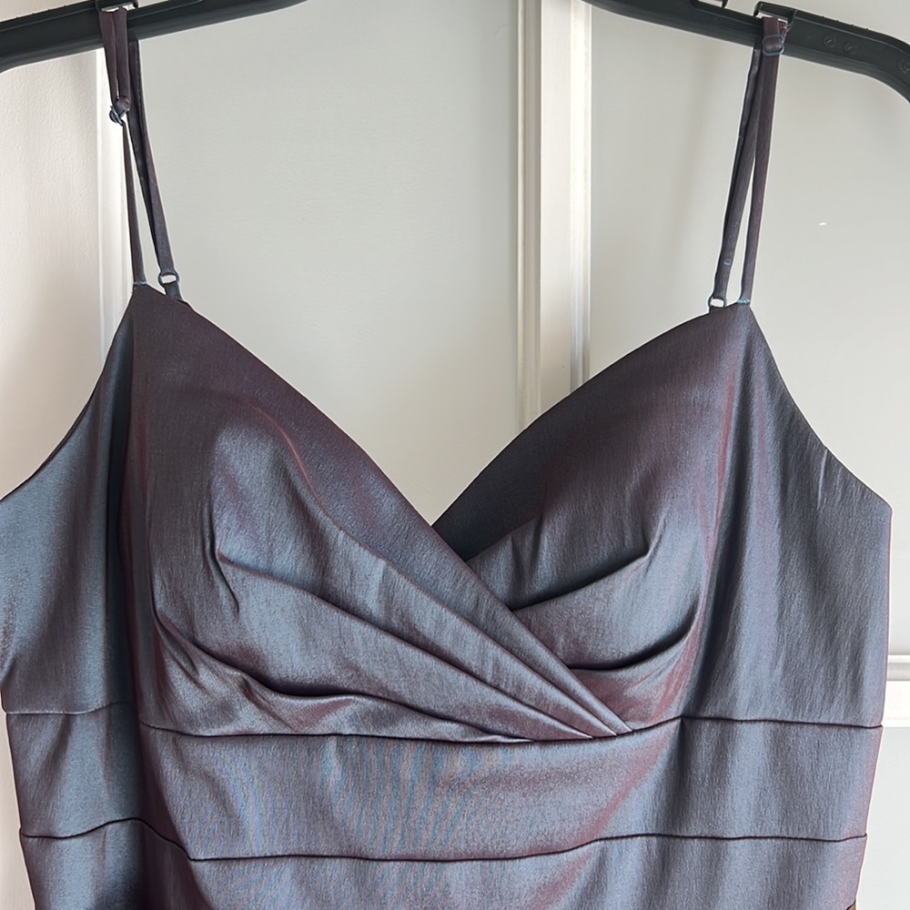 Dress - Picture 4 of 8